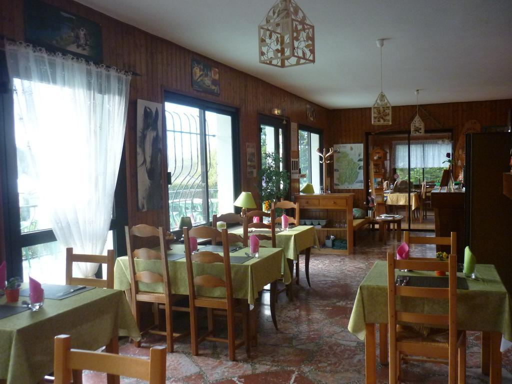 Hotel Restaurant La Chaumiere Du Lac Клерво-ле-Лак Экстерьер фото