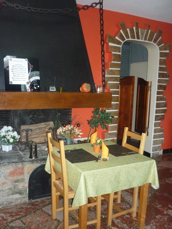 Hotel Restaurant La Chaumiere Du Lac Клерво-ле-Лак Экстерьер фото