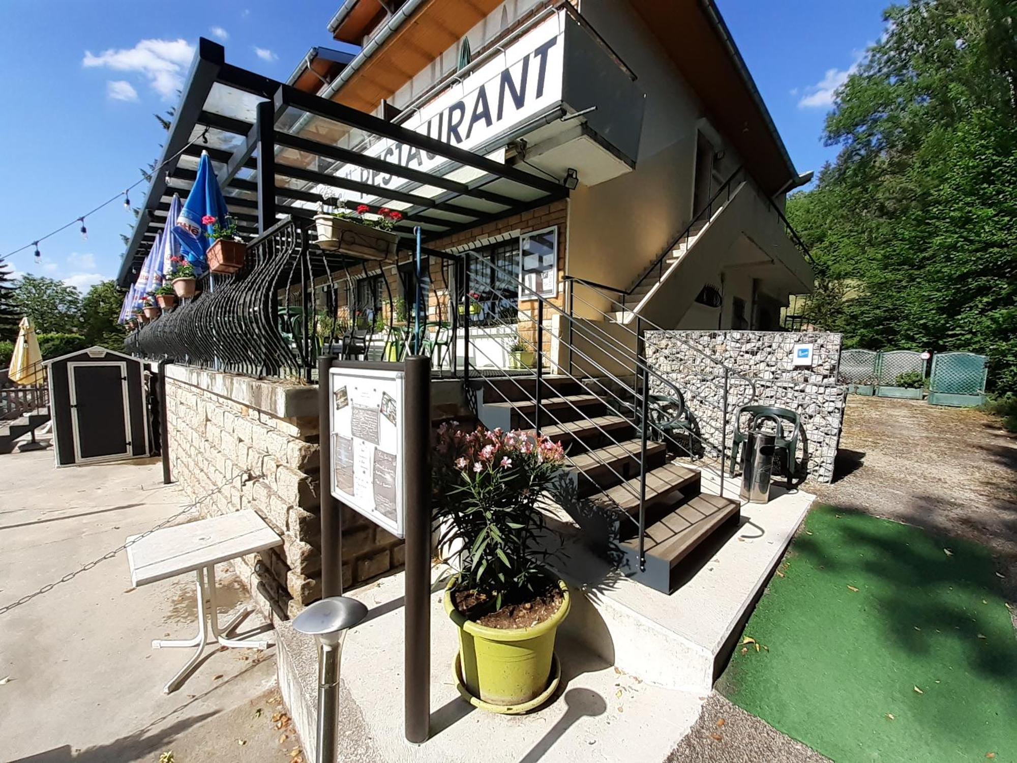 Hotel Restaurant La Chaumiere Du Lac Клерво-ле-Лак Экстерьер фото