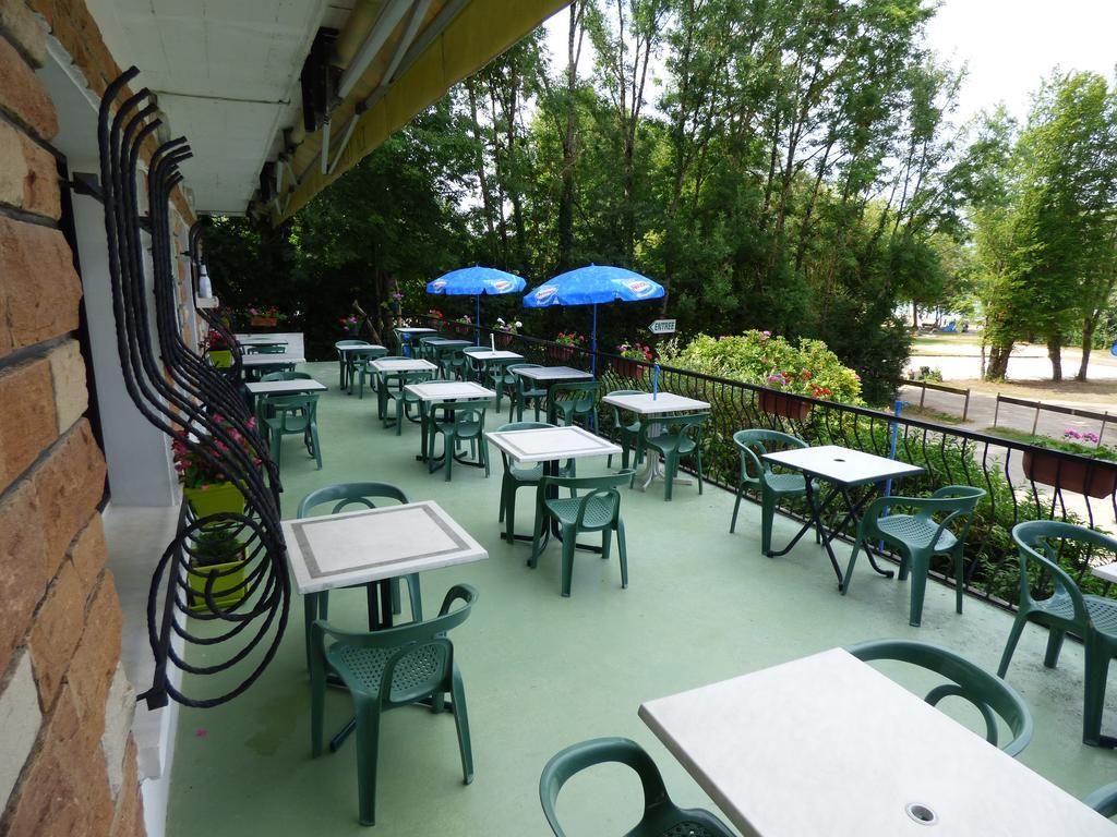 Hotel Restaurant La Chaumiere Du Lac Клерво-ле-Лак Экстерьер фото